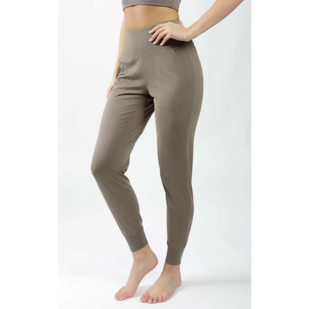 90degree SMOOTH TAUPE SLIM JOGGER NWOT SIZE L